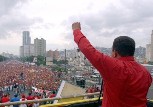 Chávez taler til massedemonstration