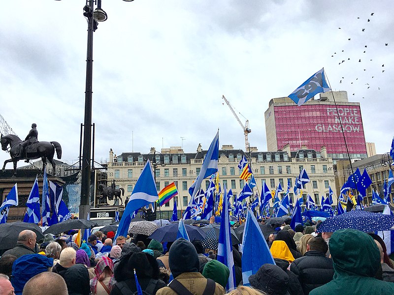 800px Scottish Independence Rally George Square Glasgow 2019 Image LornaMCampbell