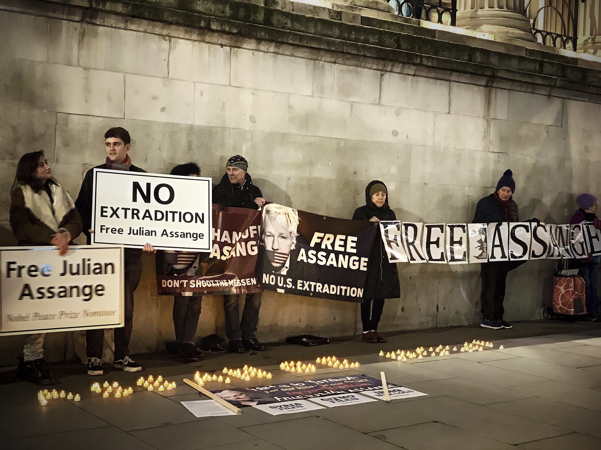 Assange protest Image Garry Knight Flickr