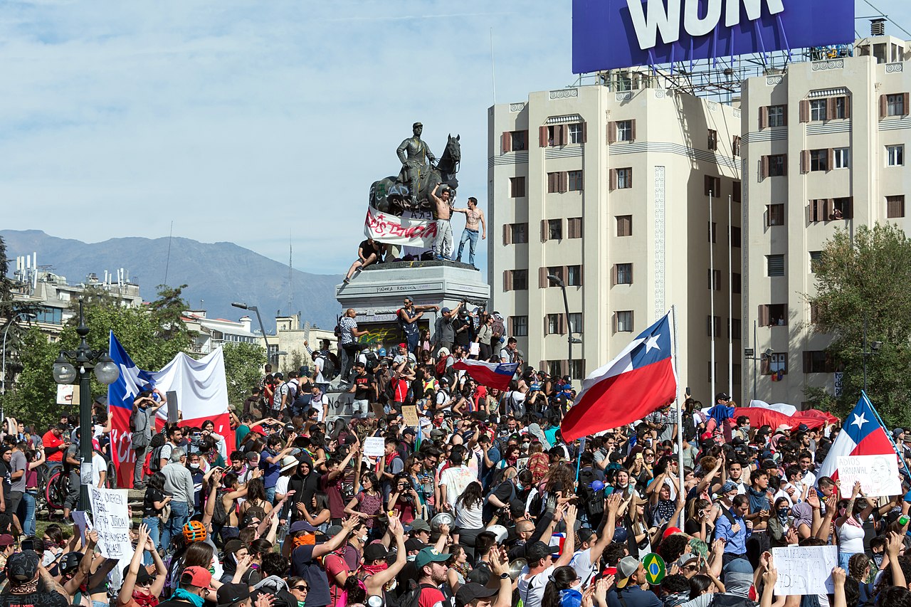 Protestas en Chile Image Carlos Figueroa