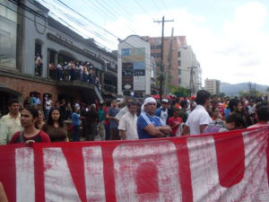 El Salvador se solidariza con nuestros hermanos trabajadores de Honduras - ¡Por una movilización en contra del golpe!