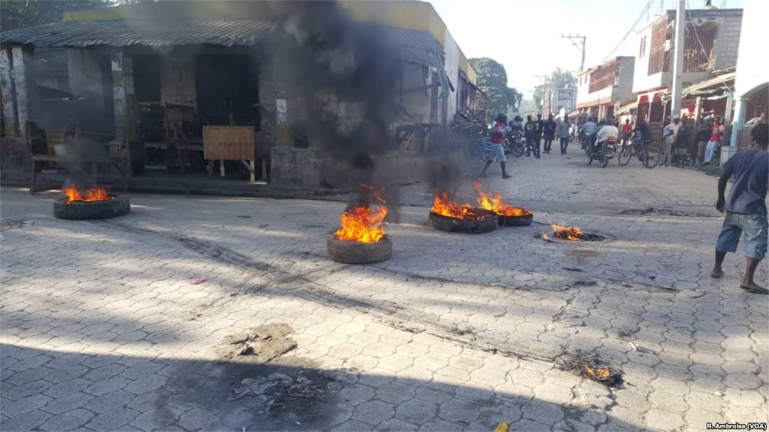 2019 Haitian protests tire fire Image public domain