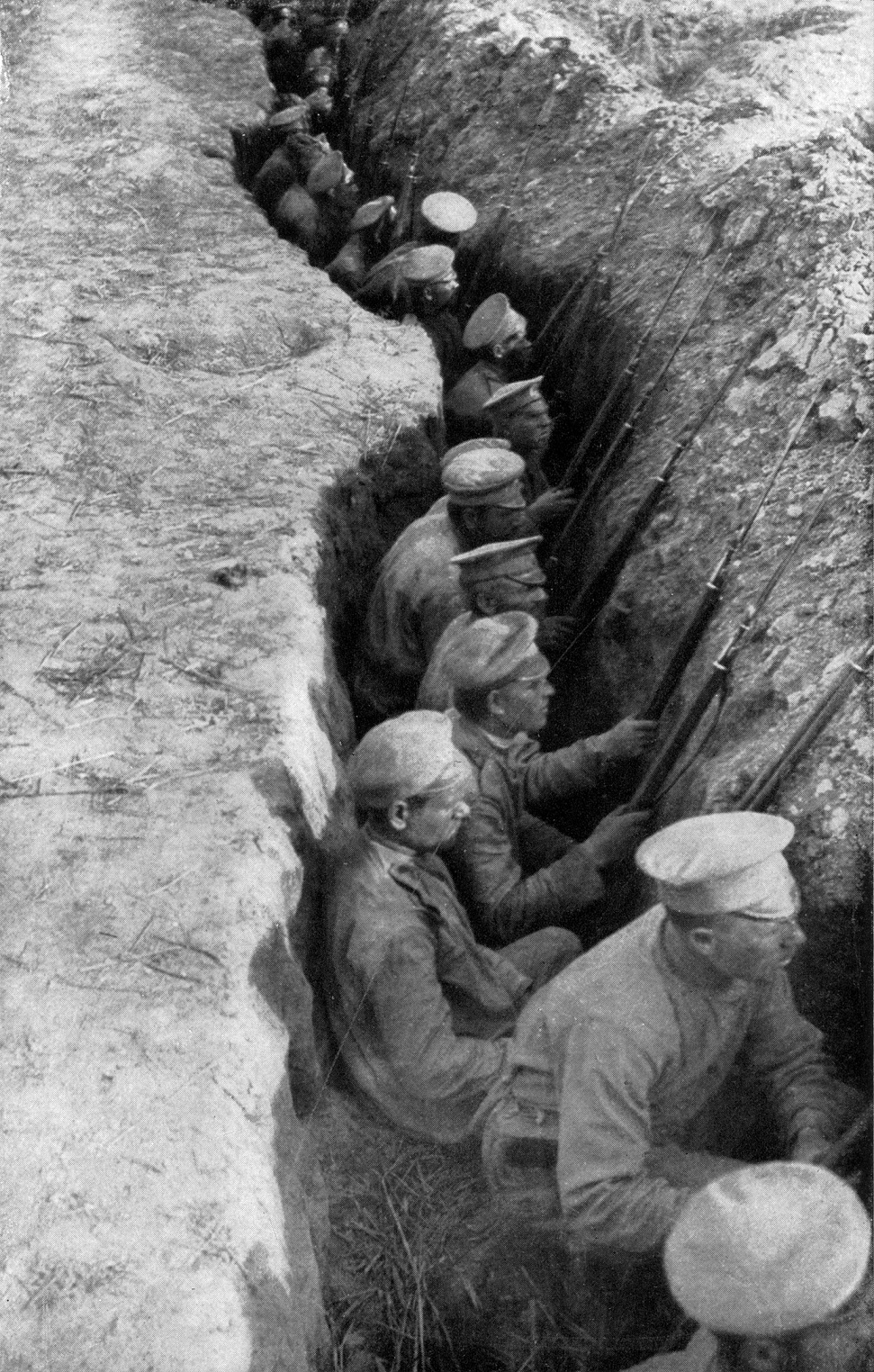 Russian troops in the trenches - Photo: Public Domain