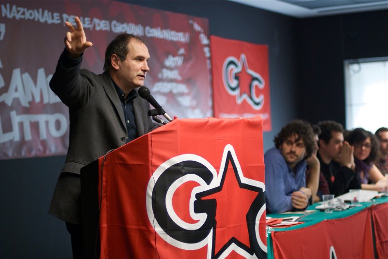 National Secretary Pablo Ferrero speaking at the Young Communist Conference. Photo by Giovani Comunisti.