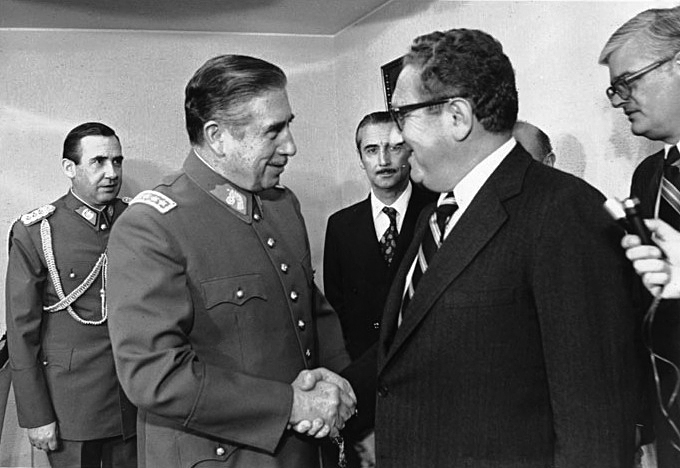 Reunion Pinochet Kissinger Ministerio de Relaciones Exteriores de Chile wikimedia commons