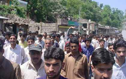 General Strike and roadblocks in Kashmir