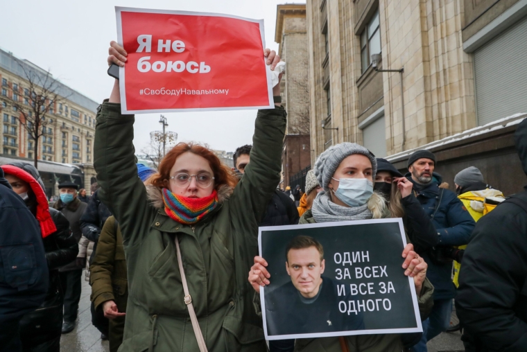 Protest signs Image Sergei Savostyanov