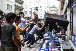 akp-offices-attacked-soma