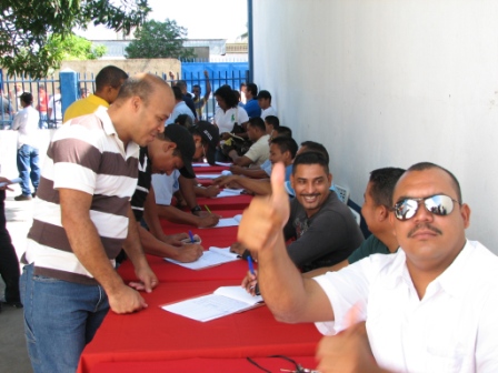 Venezuela: Exitosa asamblea de los trabajadores de MMC automotriz