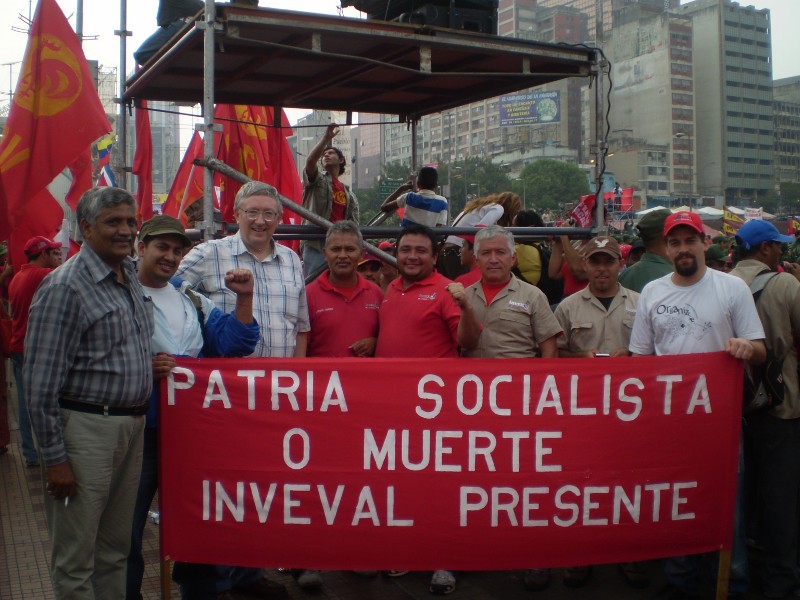 Alan Woods, Lal Khan and INVEVAL workers at the demonstration of the militia. April 2010.