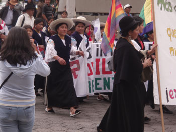 Victoria popular en  Ecuador debe mirarse en el espejo de Venezuela y Bolivia