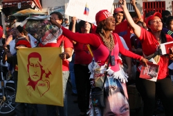20130218-Chavez supporters-chavezcandanga