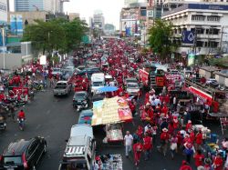 Marcha de Camisas Rojas el 15 de mayo en Bangkok. Foto de k.rol2007.