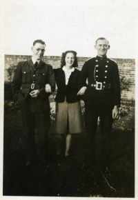 Frank Ward (left) in uniform