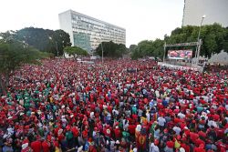 2016.04.Brazil-DilmaImpeachmentProtest