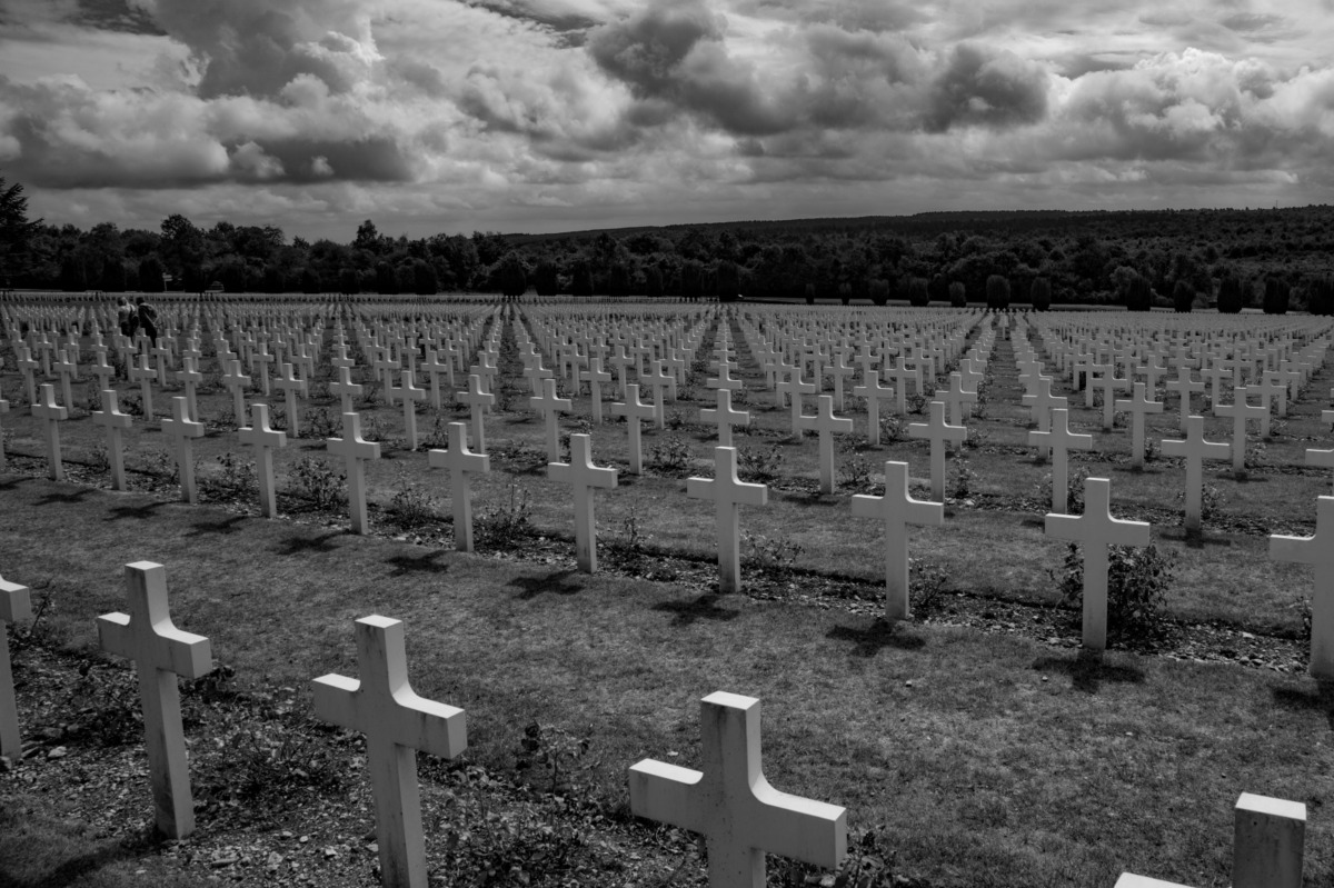 verdun war cemetery Image public domain
