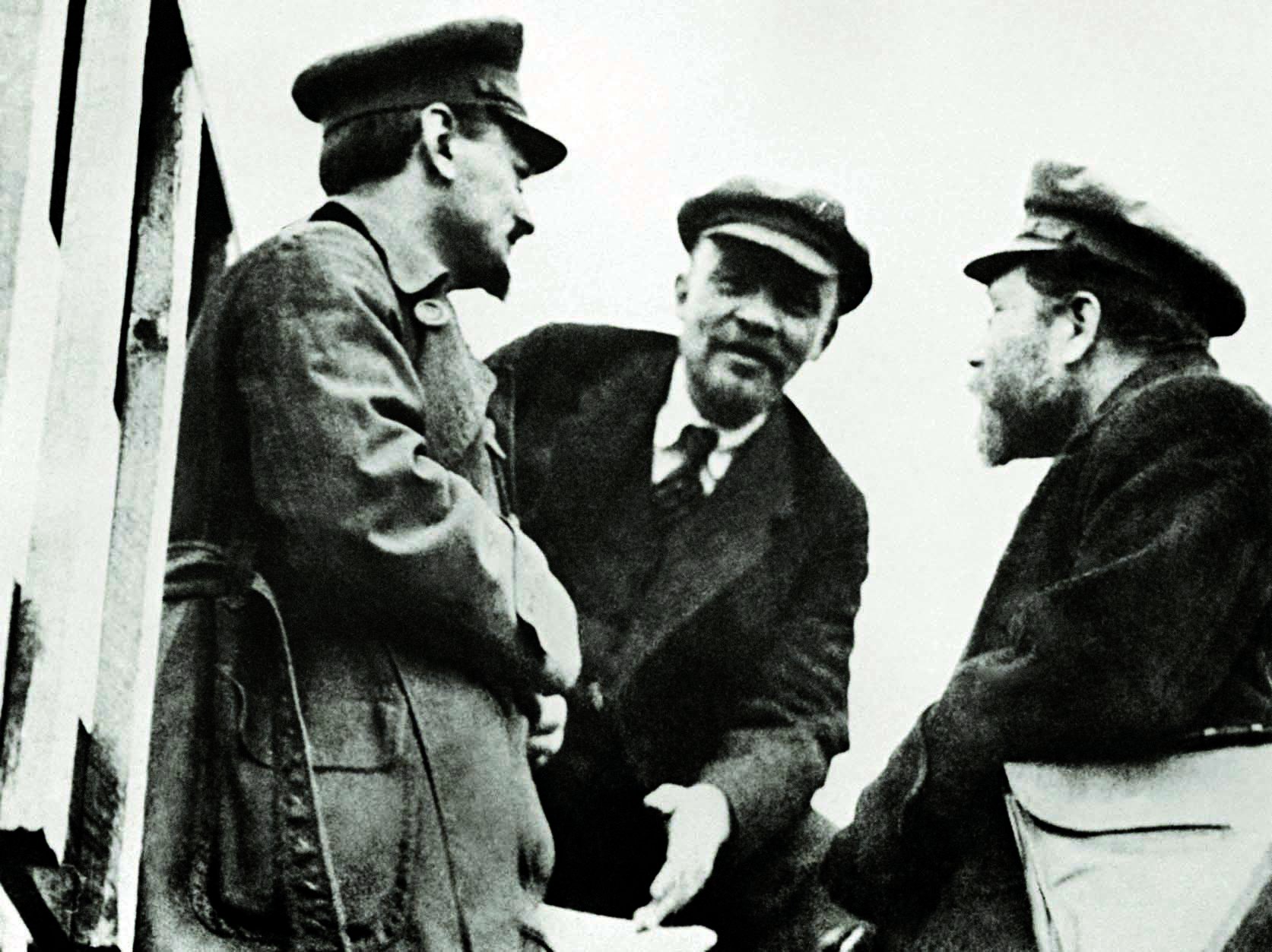 Trotsky Lenin Kamenev 1919