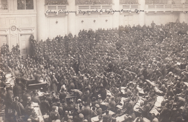 1917 Petrograd Soviet Assembly Image Wikimedia Commons