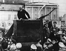 Lenin-Trotsky 1920-05-20 Sverdlov Square-highlight