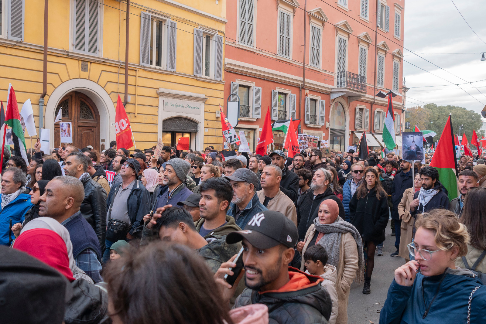 Italia: Operai di fabbri organizzano a Modena una manifestazione di solidarietà con la Palestina |  Italia