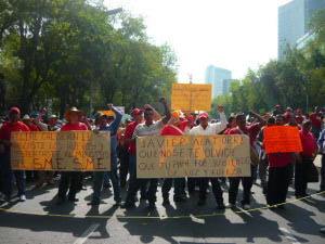 México: 15 de octubre - electrizante movilización en defensa del LyFC y el SME