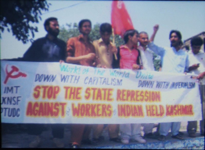 Protest in Pakistani Held Kashmir to Support Strike of Employees in Indian Held Kashmir