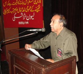 Javed Shaheen at the 2005 congress of The Struggle.