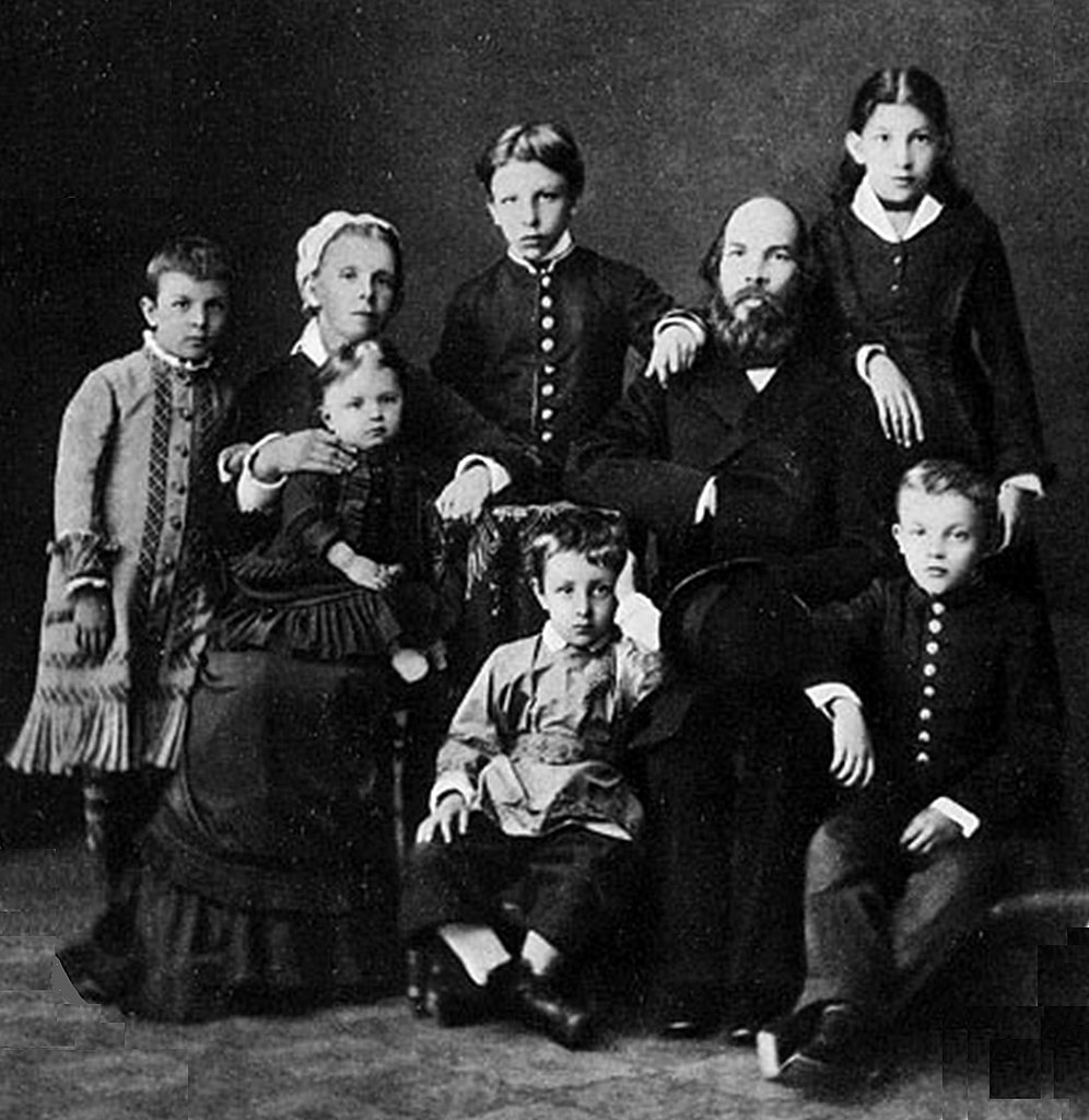 Ulyanov family Image public domain