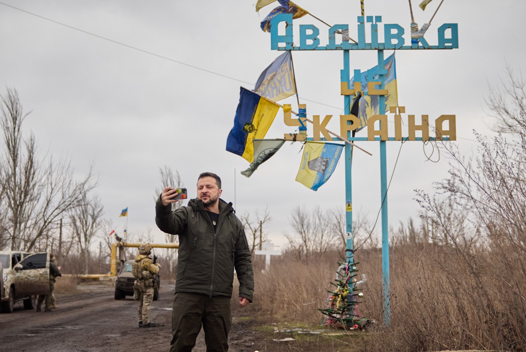 阿夫迪伊夫卡战役失败后，每个有理智的人都会得出结论：乌克兰战争已经无可挽回地失败了。//图片来源：乌克兰总统, Flickr