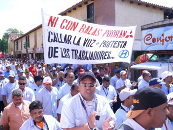 Militant march of workers in Barcelona, Venezuela