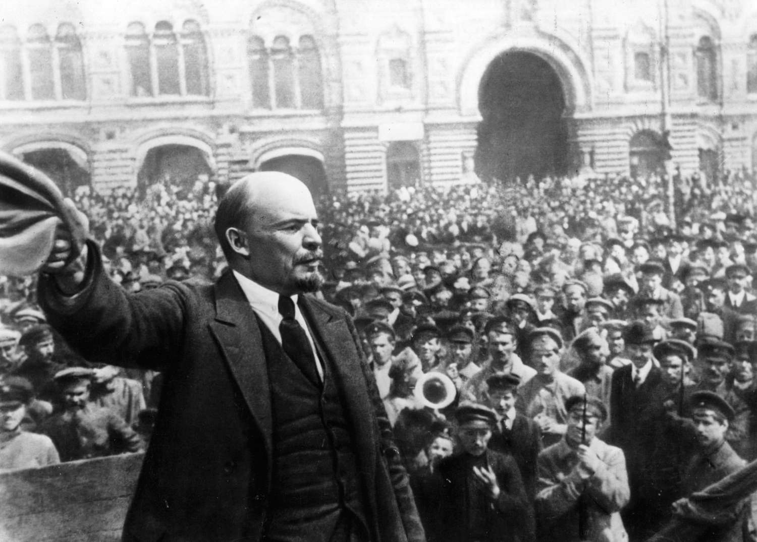 共產主義與列寧的名字和俄國革命的光榮傳統有著不可磨滅的聯繫。//圖片來源：公共領域